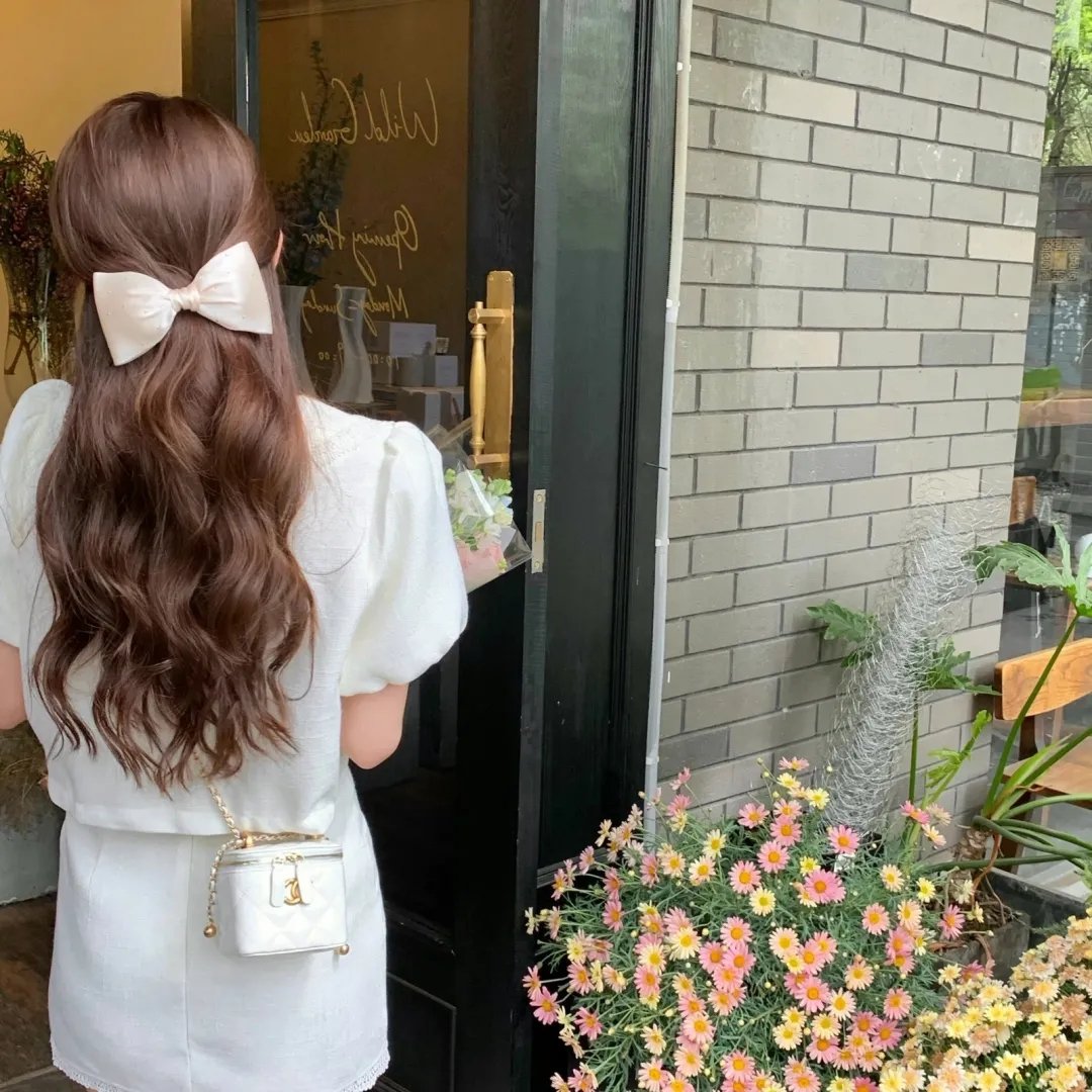 泡芙小姐